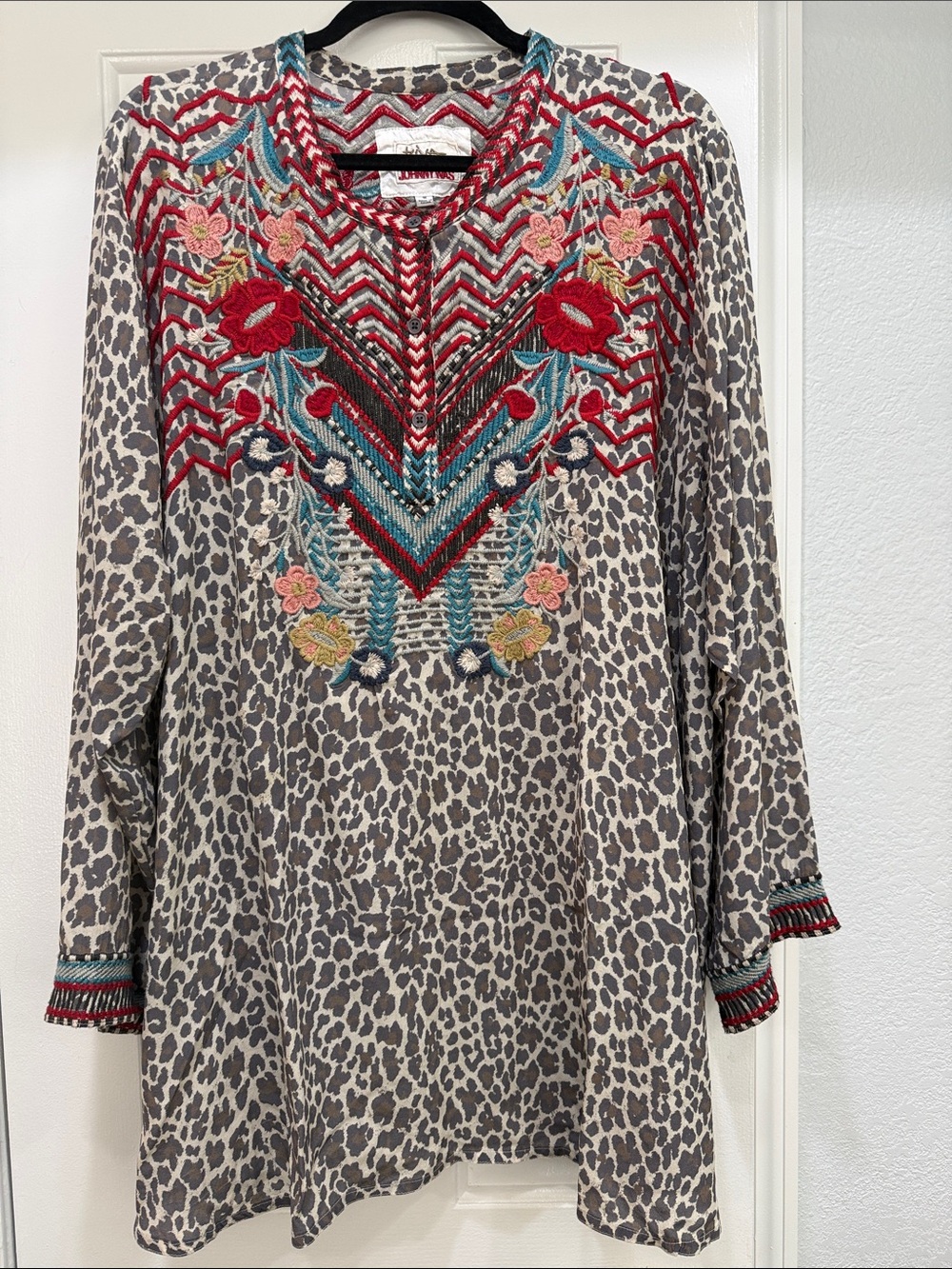 Johnny Was Biya Silk Embroidered Grey Leopard-Print Women's Top sz 1x
